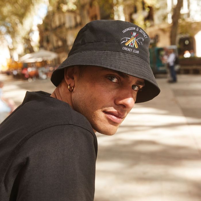 Bucket Hat with club badge Black